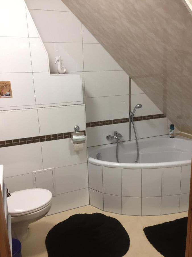 Unter Dem Dach Mit Parkplatz Apartment BRE Екстериор снимка