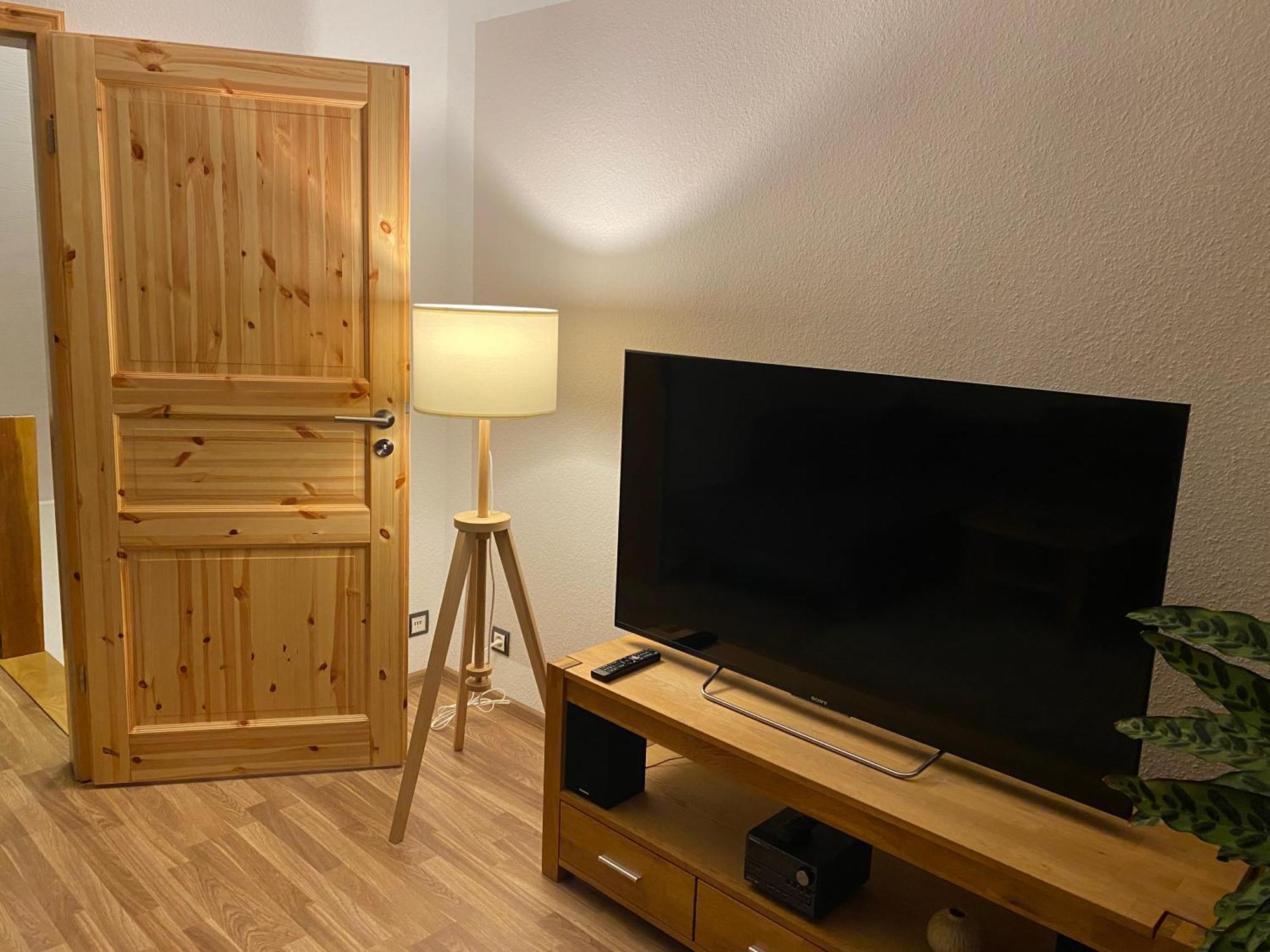 Unter Dem Dach Mit Parkplatz Apartment BRE Екстериор снимка