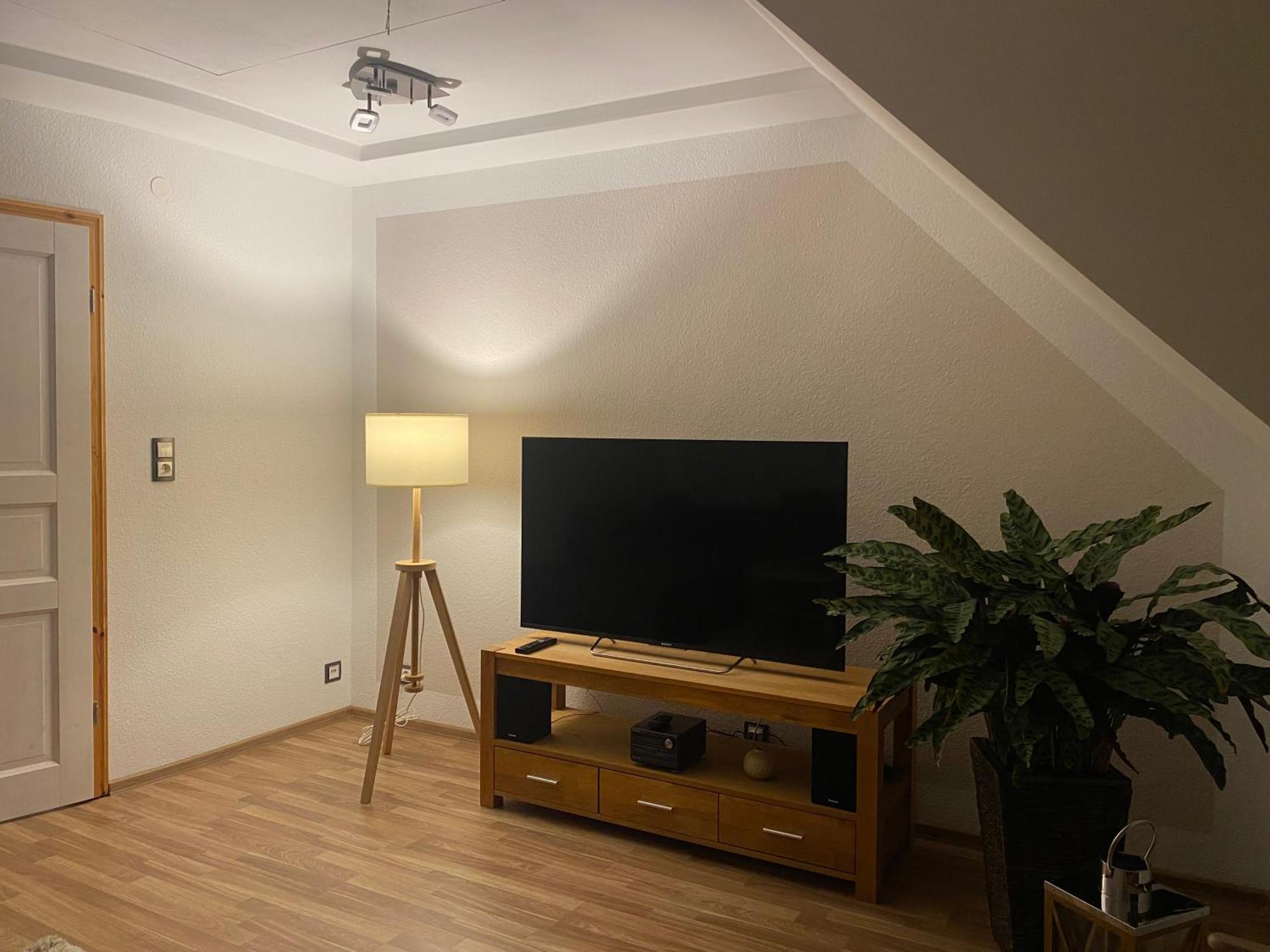 Unter Dem Dach Mit Parkplatz Apartment BRE Екстериор снимка