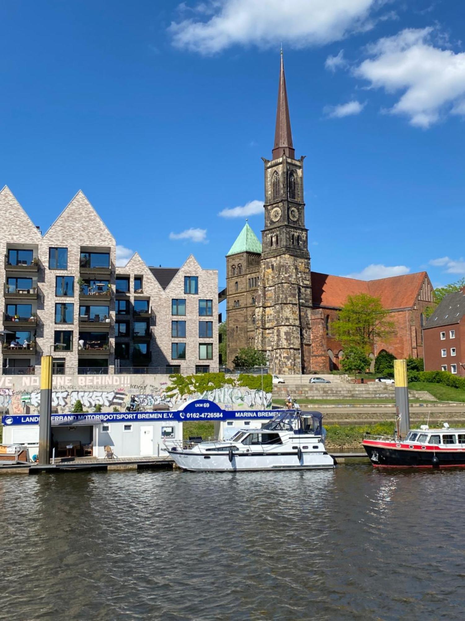 Unter Dem Dach Mit Parkplatz Apartment BRE Екстериор снимка